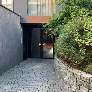  Apartment Gorgeous Flat With Garage
